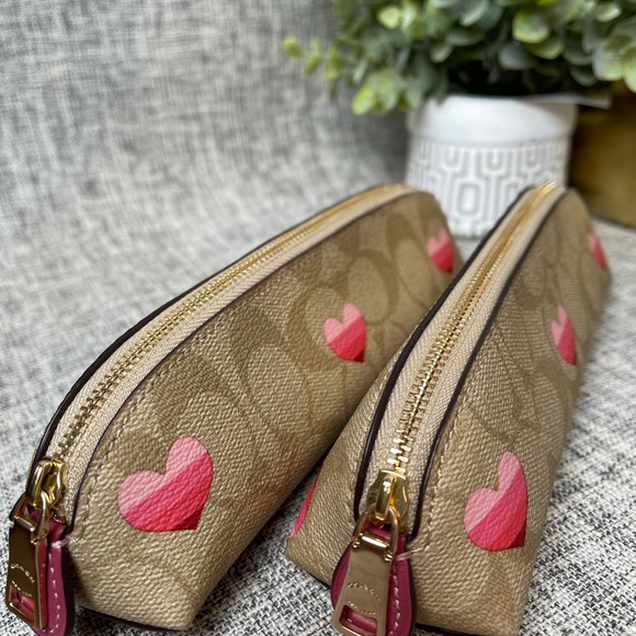 Meet your Posher, - Picture 7 of 16